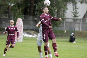 Remis Korony w sparingu ze Stalą Rzeszów - Radio Kielce