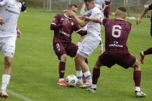Remis Korony w sparingu ze Stalą Rzeszów - Radio Kielce