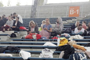 Kilkuset harcerzy ćwiczy na Kadzielni przed koncertem galowym - Radio Kielce