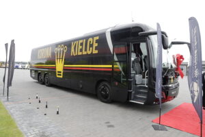 Nowy autokar dla klubu Korona Kielce - Radio Kielce