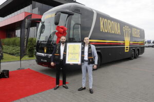 Nowy autokar dla klubu Korona Kielce - Radio Kielce
