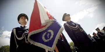 Policjanci obchodzą swoje święto, a panie stulecie ich służby