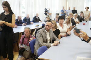 Fundusze na naprawę dróg trafiły do gmin i powiatów - Radio Kielce