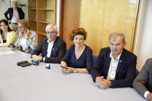Fundusze na naprawę dróg trafiły do gmin i powiatów - Radio Kielce