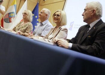 24.07.2025 Kielce Podpisanie umów pomiędzy urzędem marszałkowskim a samorządami / Fot. Jarosław Kubalski - Radio Kielce