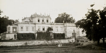 Pałac Deskurów. 1936 rok / źródło: Cyfrowa Biblioteka Narodowa Polona - fotopolska.eu