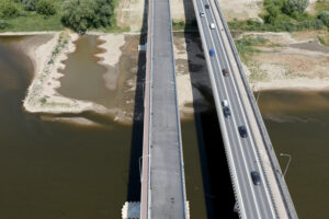 Sandomierz. Droga krajowa nr 77. Most przez rzekę Wisłę / źródło: dk77mostsandomierz.pl