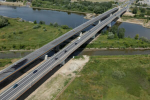 Sandomierz. Droga krajowa nr 77. Most przez rzekę Wisłę / źródło: dk77mostsandomierz.pl
