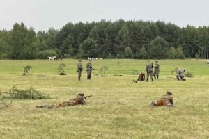 27.07.2025. Białe Ługi. Upamiętnienie rocznicy walk do jakiego doszło w październiku 1944 roku / Fot. Marta Bożęcka