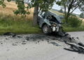Wypadek dwóch pojazdów. Droga zablokowana