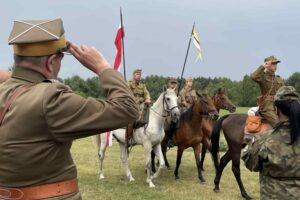 27.07.2025. Białe Ługi. Upamiętnienie rocznicy walk do jakiego doszło w październiku 1944 roku / Fot. Marta Bożęcka