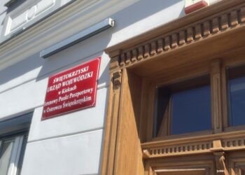 01.07.2025. Ostrowiec Świętokrzyski. Otwarcie Punktu Paszportowego / Fot. Anna Głąb - Radio Kielce