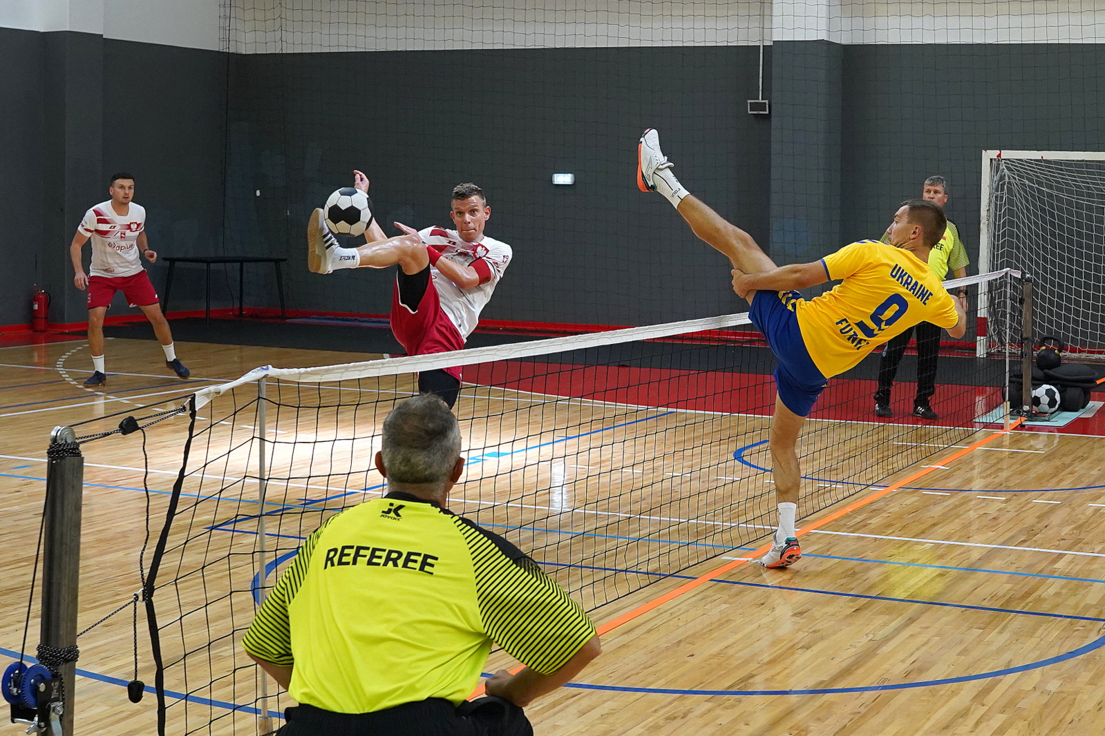 Polacy siódmą siłą Europy w futnecie