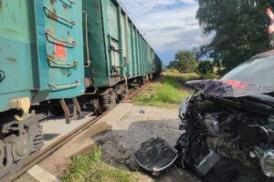 24.07.2025. Rytwiany. Wypadek - zderzenie z pociągiem / Fot. Policja