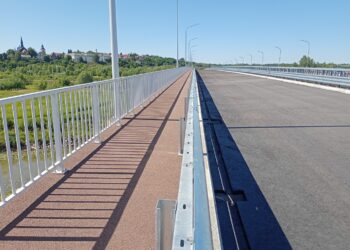 Trwają próby nowego mostu
