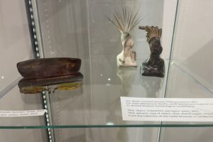 08.08.2025. Sandomierz. Muzeum Zamkowe w Sandomierzu. Wystawa biżuterii / Fot. Grażyna Szlęzak - Radio Kielce