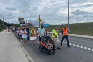 04.08.2025. Sandomierz. Pielgrzymka na Jasną Górę / Fot. Grażyna Szlęzak - Radio Kielce