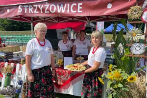 03.08.2025. Dwikozy. Konkurs kulinarny pn. „Bitwa regionów" / Fot. Grażyna Szlęzak - Radio Kielce