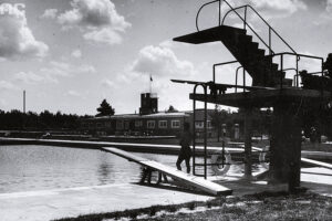 Kielce. Pakosz. Lata 1933-1939. Basen leśny / źródło: fotopolska.eu
