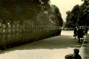 Kielce. Skwer im. Stefana Żeromskiego. 1940 rok / źródło: fotopolska.eu