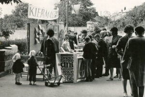 Kielce. Skwer im. Stefana Żeromskiego. 18 września 1966 roku. Obchody dni kultury / źródło: fotopolska.eu