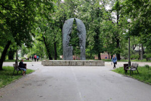 Kielce. Skwer im. Stefana Żeromskiego. 2014 rok. / Fot. Wojciech Habdas - Radio Kielce