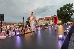 03.08.2025. Sandomierz. Nadwiślański Fashion Week / Fot. Grażyna Szlęzak - Radio Kielce