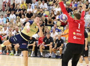 16.08.2025. Opole. Turniej z okazji 80-lecia Corotop Gwardii Opole: Industria Kielce - Corotop Gwardia Opole / Fot. PAP/Krzysztof Świderski