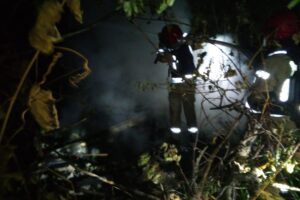 12.08.2025. Kielce. Ul. Wschodnia. Pożar altany ogrodowej / Fot. Straż Pożarna