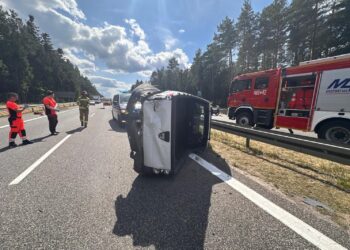22.08.2025. Suchedniów. Zdarzenie drogowe / Fot. asp. Konrad Kosiarski