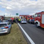 25.08.2025. Mierzawa w powiecie jędrzejowskim. S7. Wypadek / Fot. PSP Jędrzejów