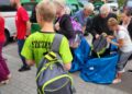 21.08.2025. Sandomierz. Akcja „Tornister pełen uśmiechów” / Fot. Grażyna Szlęzak - Radio Kielce