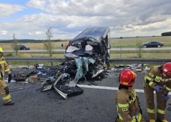 25.08.2025. Mierzawa w powiecie jędrzejowskim. S7. Wypadek / Fot. PSP Jędrzejów