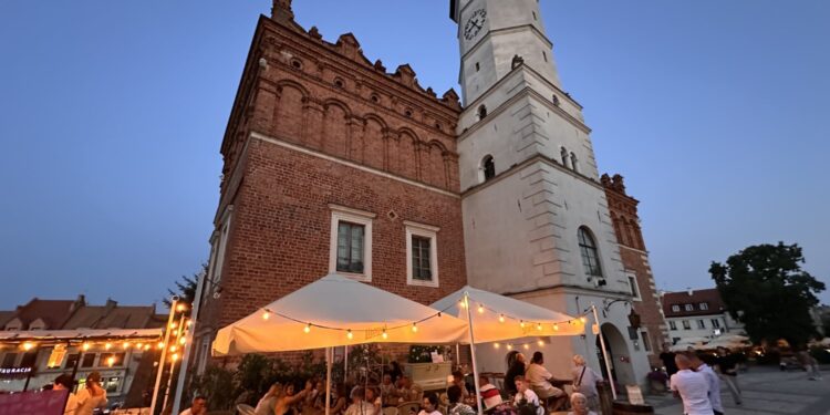 Sandomierz. Turyści / Fot. Grażyna Szlęzak - Radio Kielce