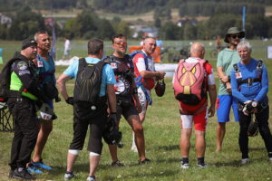 16.08.2025. Masłów. XXVI Mistrzostwa Związku Polskich Spadochroniarzy / Fot. Wiktor Taszłow - Radio Kielce