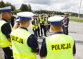 19.08.2025. Miedziana Góra. Szkolenie policjantów świętokrzyskiej drogówki z obsługi urządzeń radarowych / Fot. Wiktor Taszłow - Radio Kielce