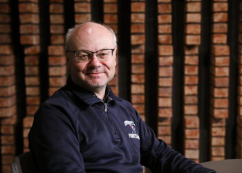 19.08.2025 Rozmowa Dnia. Prof. Włodzimierz Batóg - amerykanista, wykładowca Uniwersytetu Warszawskiego / Fot. Wiktor Taszłow - Radio Kielce