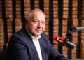 20.08.2025 Rozmowa Dnia. Na zdjęciu: Artur Łakomiec - prezydent Ostrowca Świętokrzyskiego / Fot. Wiktor Taszłow - Radio Kielce