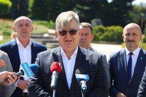 20.08.2025. Kielce. Konferencja PiS w sprawie KPO / Fot. Wiktor Taszłow - Radio Kielce