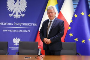 21.08.2025. Kielce. Świętokrzyski Urząd Wojewódzki w Kielcach. Podpisanie umów z samorządami na dofinansowanie do usuwania skutków klęsk żywiołowych / Fot. Wiktor Taszłow - Radio Kielce