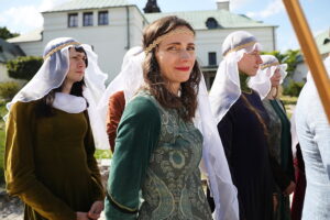 22.08.2025. Kielce. Klasztor na Karczówce. Konferencja prasowa towarzysząca próbie generalnej widowiska historycznego „Koronacja Bolesława Chrobrego” / Fot. Wiktor Taszłow - Radio Kielce