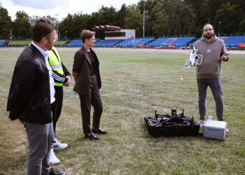 25.08.2025. Kielce. Stadion Lekkoatletyczny przy ul. Leszka Drogosza. Kurs operatora drona, zorganizowany przez OHP w Kielcach / Fot. Wiktor Taszłow – Radio Kielce