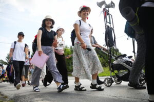 07.08.2025. Lisów. Piesza pielgrzymka na Jasną Górę / Fot. Wiktor Taszłow - Radio Kielce