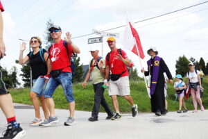 07.08.2025. Lisów. Piesza pielgrzymka na Jasną Górę / Fot. Wiktor Taszłow - Radio Kielce