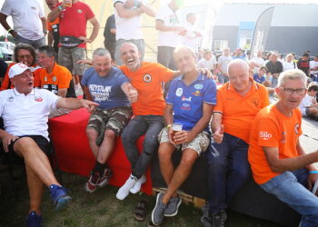 09.08.2025. Piekoszów. Ceremonia zakończenia mistrzostw świata FIM Enduro Vintage Trophy / Fot. Wiktor Taszłow - Radio Kielce