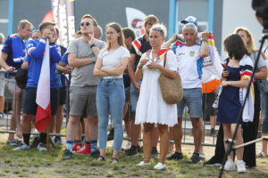 09.08.2025. Piekoszów. Ceremonia zakończenia mistrzostw świata FIM Enduro Vintage Trophy / Fot. Wiktor Taszłow - Radio Kielce