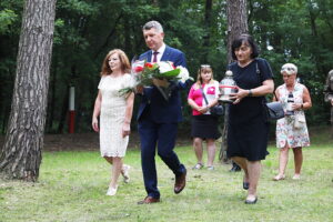 10.08.2025. Mzurowa gmina Sobków. Cmentarz wojskowy z czasów Pierwszej Wojny Swiatowej / Fot. Wiktor Taszłow - Radio Kielce