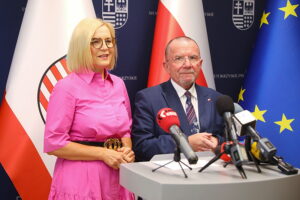 13.08.2025. Kielce. Briefing dotyczący siódmej edycji programu stypendialnego dla studentów kształcących się na kierunku lekarskim / Fot. Wiktor Taszłow - Radio Kielce