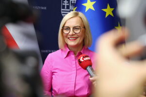 13.08.2025. Kielce. Briefing dotyczący siódmej edycji programu stypendialnego dla studentów kształcących się na kierunku lekarskim / Fot. Wiktor Taszłow - Radio Kielce