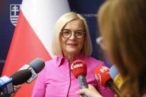 13.08.2025. Kielce. Briefing dotyczący siódmej edycji programu stypendialnego dla studentów kształcących się na kierunku lekarskim / Fot. Wiktor Taszłow - Radio Kielce